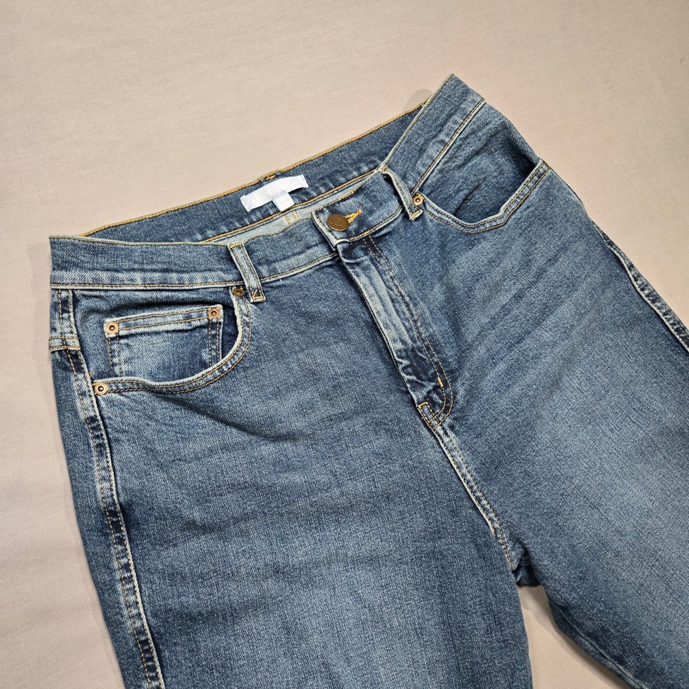 Antonio Melani High Rise Straight Leg Jeans Medium Wash Blue Size 32 / 14 - Picture 2 of 8